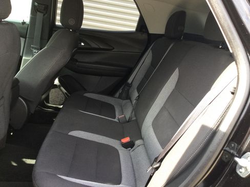 Used 2025 Chevrolet TrailBlazer LT w/ LT Cold Weather Package AWD/4WD image 6