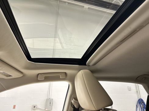 Used 2019 Lexus RX 350 AWD w/ Navigation Package image 28