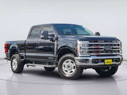 Used 2026 Ford F250 XLT w/ XLT Premium Package AWD/4WD image 1