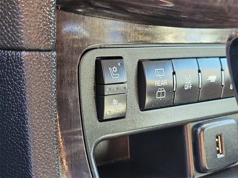 Used 2016 Buick Enclave Premium w/ Experience Buick Package image 11