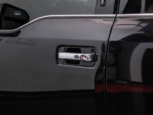 Used 2019 Ford F150 Platinum w/ Equipment Group 701A Luxury image 37