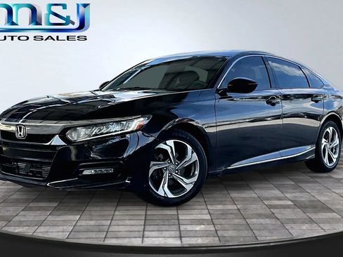 Used 2018 Honda Accord EX image 1