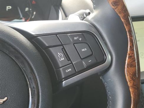 Used 2023 Jaguar F-TYPE Coupe image 40