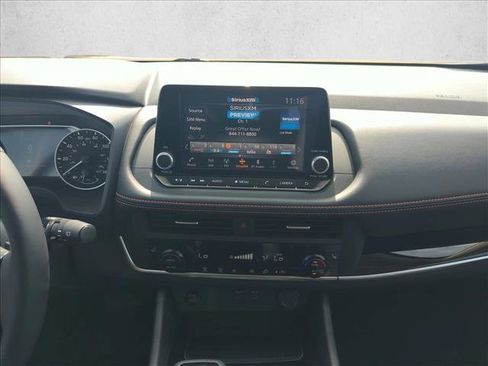 Used 2026 Nissan Rogue SV image 14