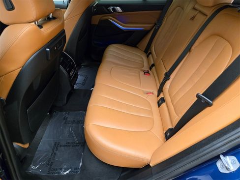 Used 2022 BMW X5 xDrive40i w/ M Sport Package image 18