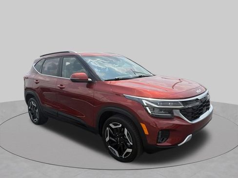 Used 2024 Kia Seltos SX AWD/4WD image 3