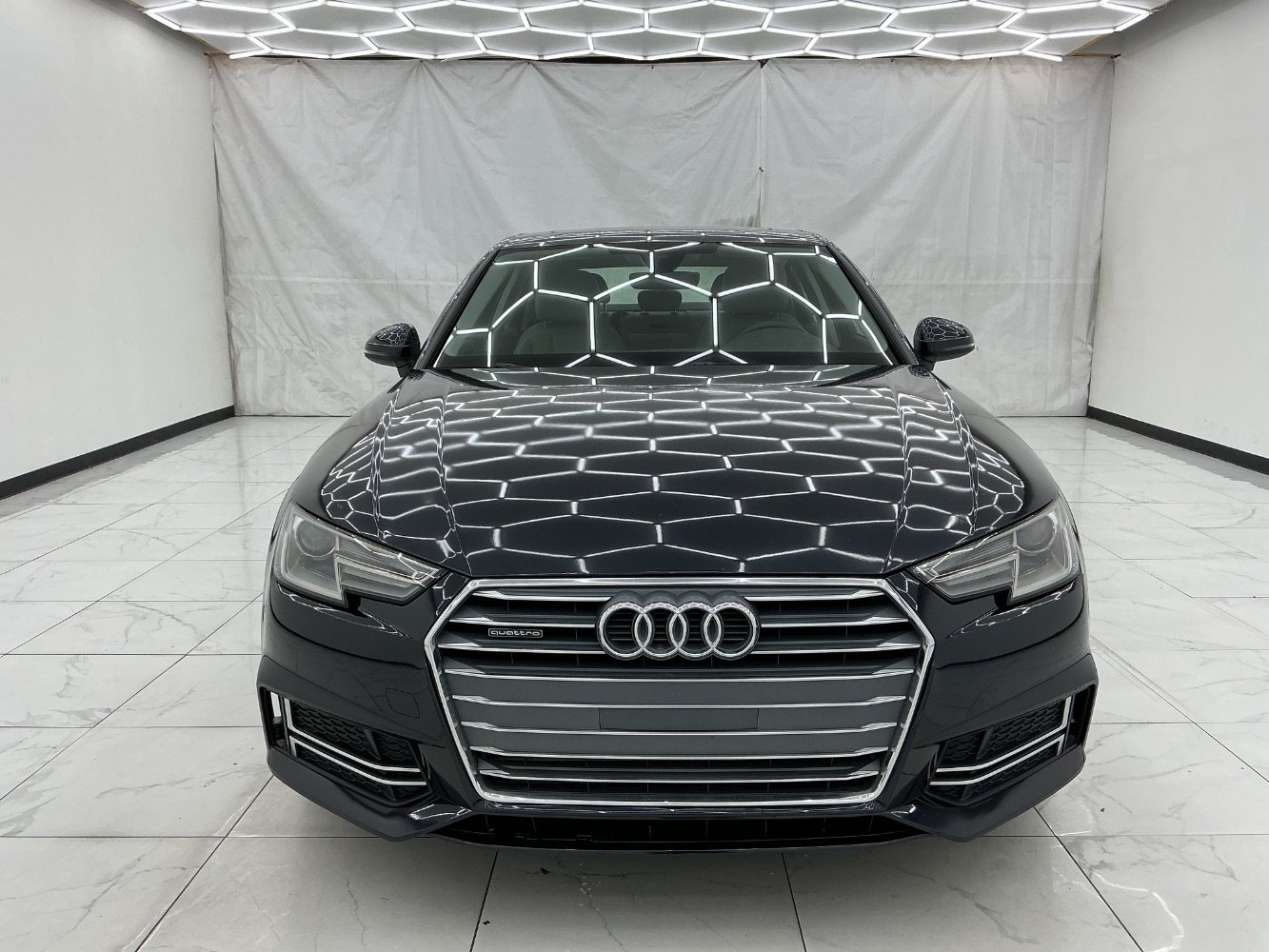 Used 2018 Audi A4 2.0T Premium AWD/4WD image 5