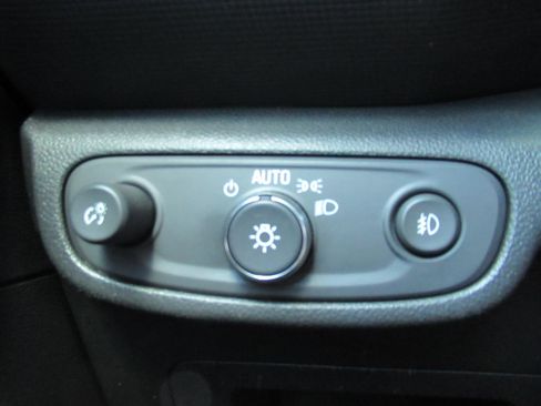 Used 2023 Chevrolet TrailBlazer LT w/ Convenience Package FWD image 21