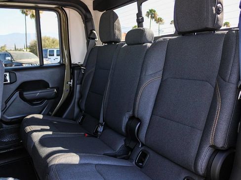 New 2026 Jeep Gladiator Sport AWD/4WD image 19