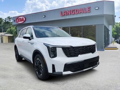 New 2025 Kia Sorento S w/ Panoramic Sunroof Package