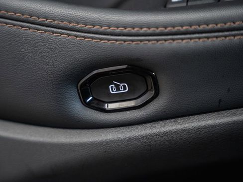 New 2026 Jeep Cherokee Overland image 43