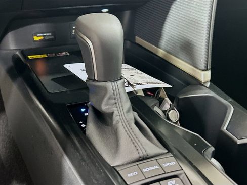 New 2026 Toyota Camry SE w/ Convenience Package FWD image 17