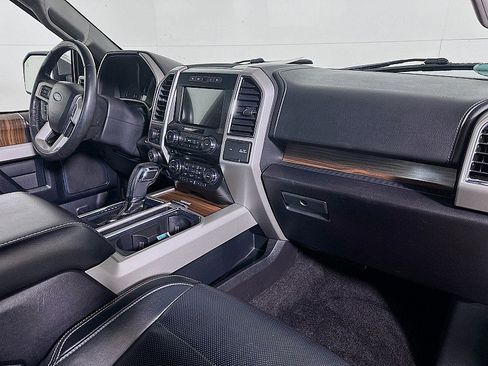 Used 2017 Ford F150 Lariat image 29