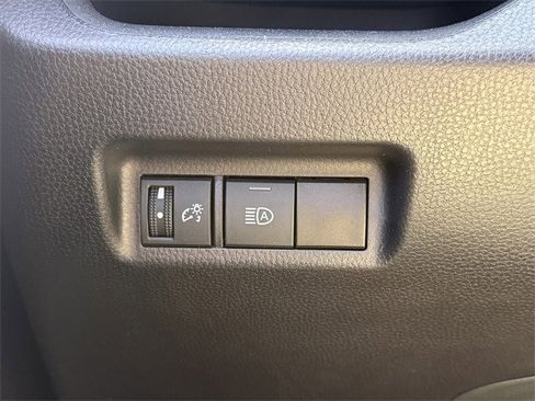 Certified 2025 Toyota RAV4 LE image 21