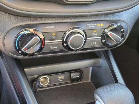 Used 2024 Kia Soul LX w/ Option Group 015 image 23