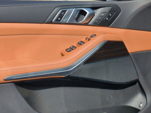 Used 2023 BMW X5 xDrive45e w/ M Sport Package image 14