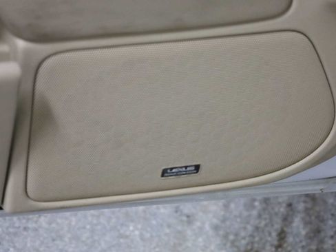 Used 2011 Lexus LS 460 w/ Comfort Pkg image 16