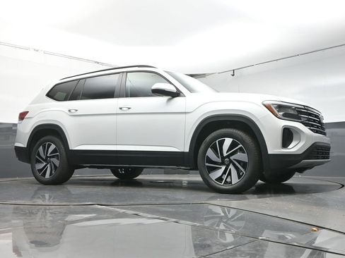 New 2026 Volkswagen Atlas SE image 31