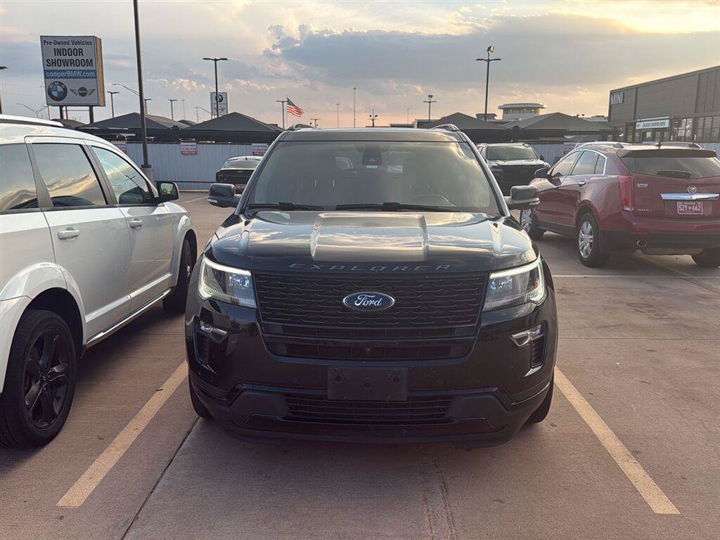 Used 2019 Ford Explorer Sport w/ Equipment Group 401A AWD/4WD image 9
