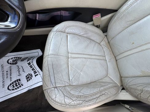 Used 2013 Lincoln MKZ FWD image 17