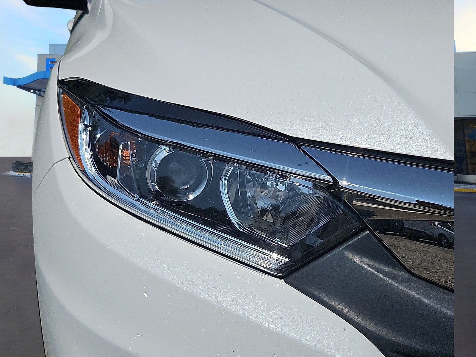 Used 2022 Honda HR-V LX image 5