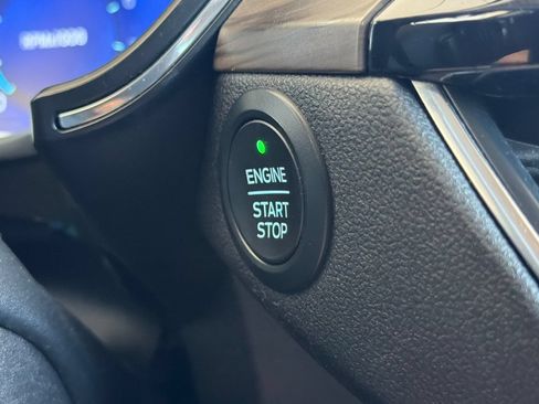 Used 2020 Ford Escape Titanium AWD/4WD image 22