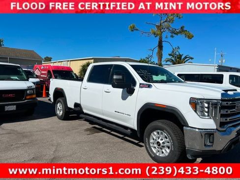 Used 2022 GMC Sierra 2500 SLE w/ SLE Convenience Package image 3