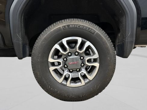 Used 2024 GMC Sierra 2500 SLE w/ SLE Convenience Package image 52
