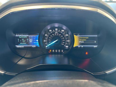 Used 2019 Ford Edge Titanium w/ Cold Weather Package image 24