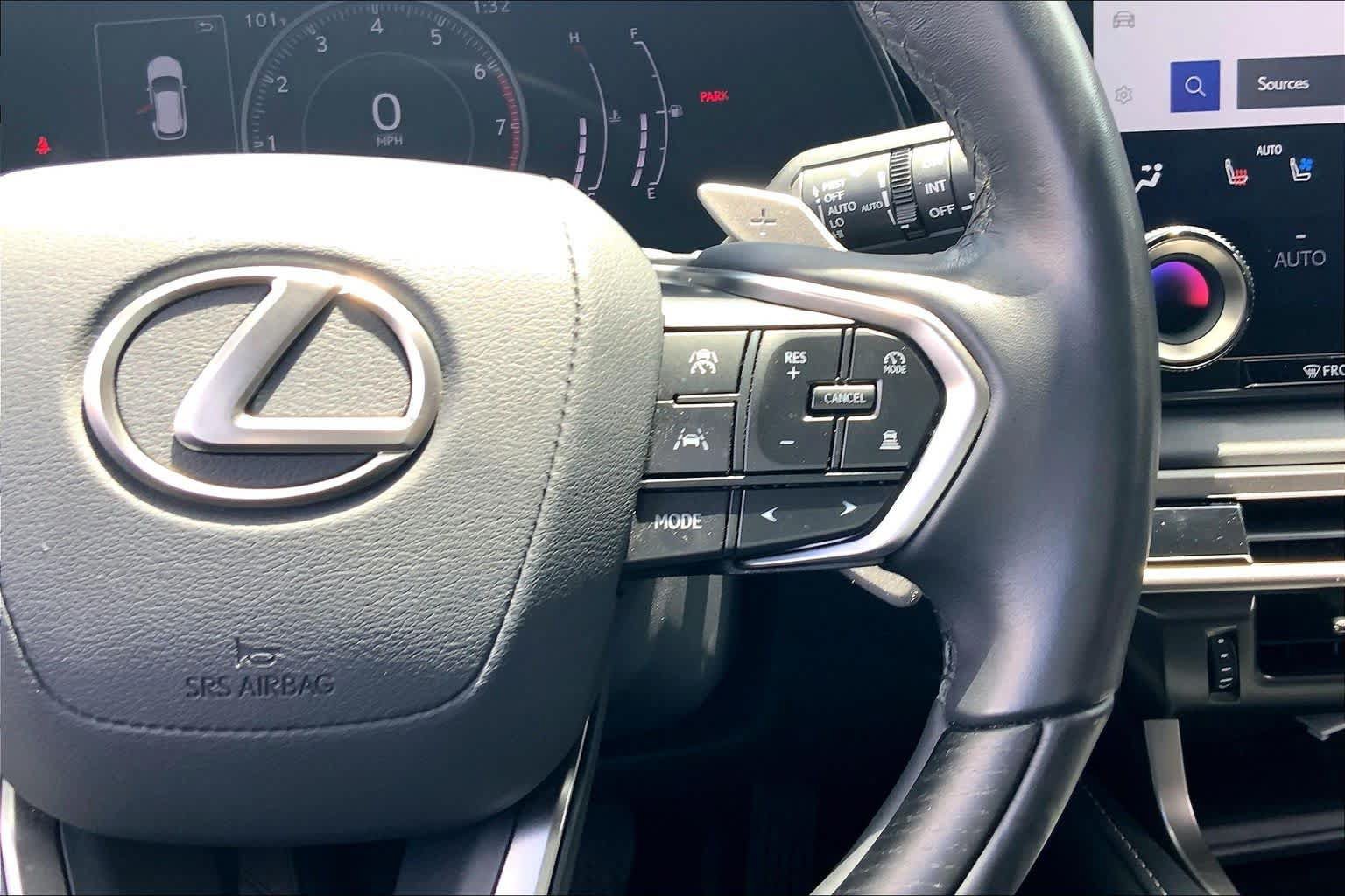 Certified 2024 Lexus RX 350 Premium w/ Accessory Package (Z1) FWD image 24
