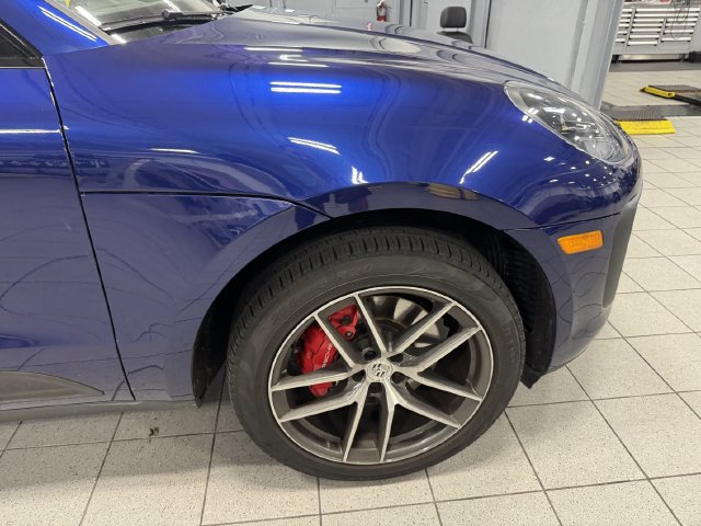 Used 2023 Porsche Macan S AWD/4WD image 9