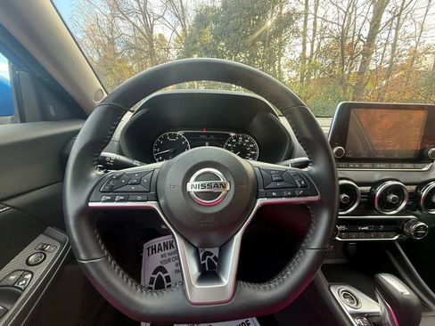 Used 2020 Nissan Sentra SV w/ Lighting Package image 25