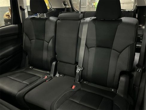 Certified 2022 Subaru Ascent Premium w/ Convenience Package image 23