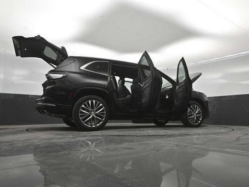 New 2026 Buick Enclave Avenir w/ Super Cruise Package AWD/4WD image 45