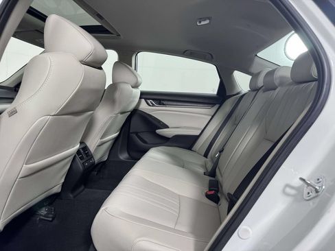 Used 2021 Honda Accord Touring image 33