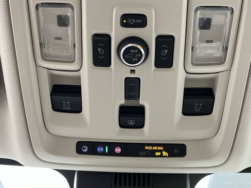 Certified 2024 GMC Yukon Denali AWD/4WD image 30