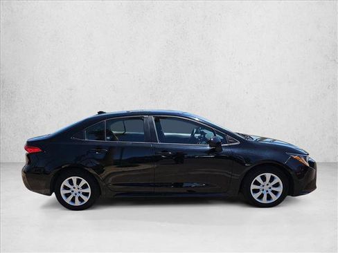 Used 2024 Toyota Corolla LE FWD image 4