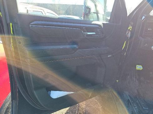 Used 2025 GMC Sierra 2500 AT4 image 11