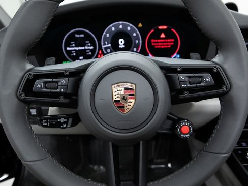 Certified 2025 Porsche 911 Carrera image 14