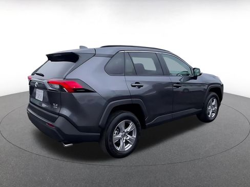 Used 2025 Toyota RAV4 XLE image 15