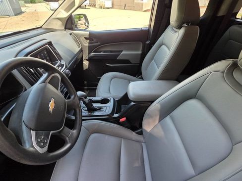 Used 2022 Chevrolet Colorado W/T w/ WT Convenience Package RWD image 15