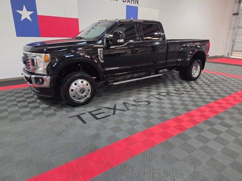 Used 2020 Ford F450 Lariat w/ Lariat Value Package image 2