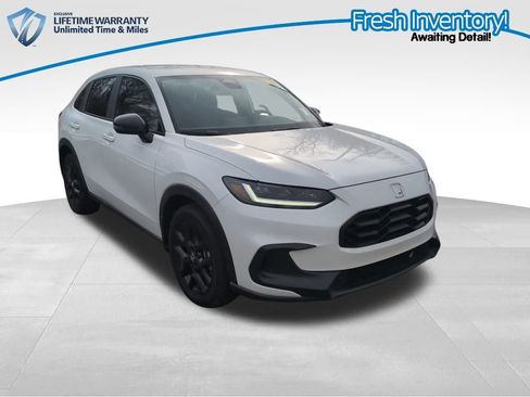 Used 2023 Honda HR-V Sport image 1