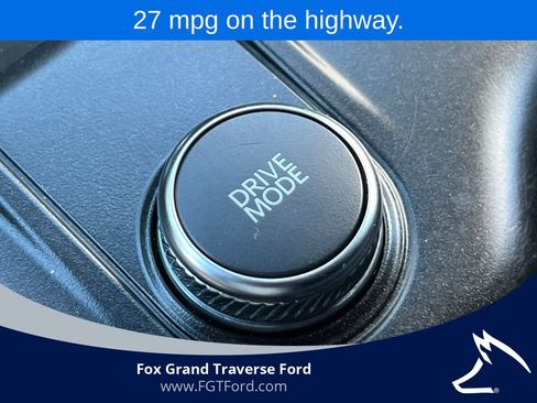 Certified 2025 Ford Explorer ST-Line AWD/4WD image 30