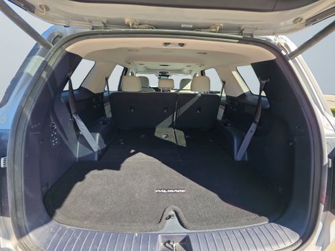 Used 2022 Hyundai Palisade SEL w/ 8P Bench Seat Package AWD/4WD image 15