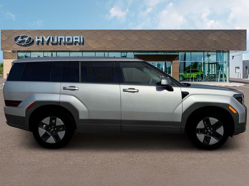 New 2026 Hyundai Santa Fe SE FWD image 9