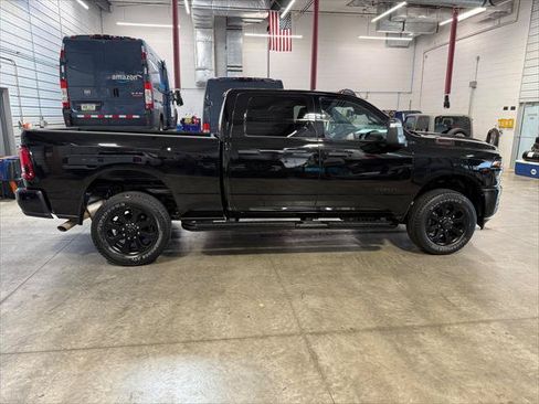 Certified 2025 RAM 2500 Big Horn AWD/4WD image 8