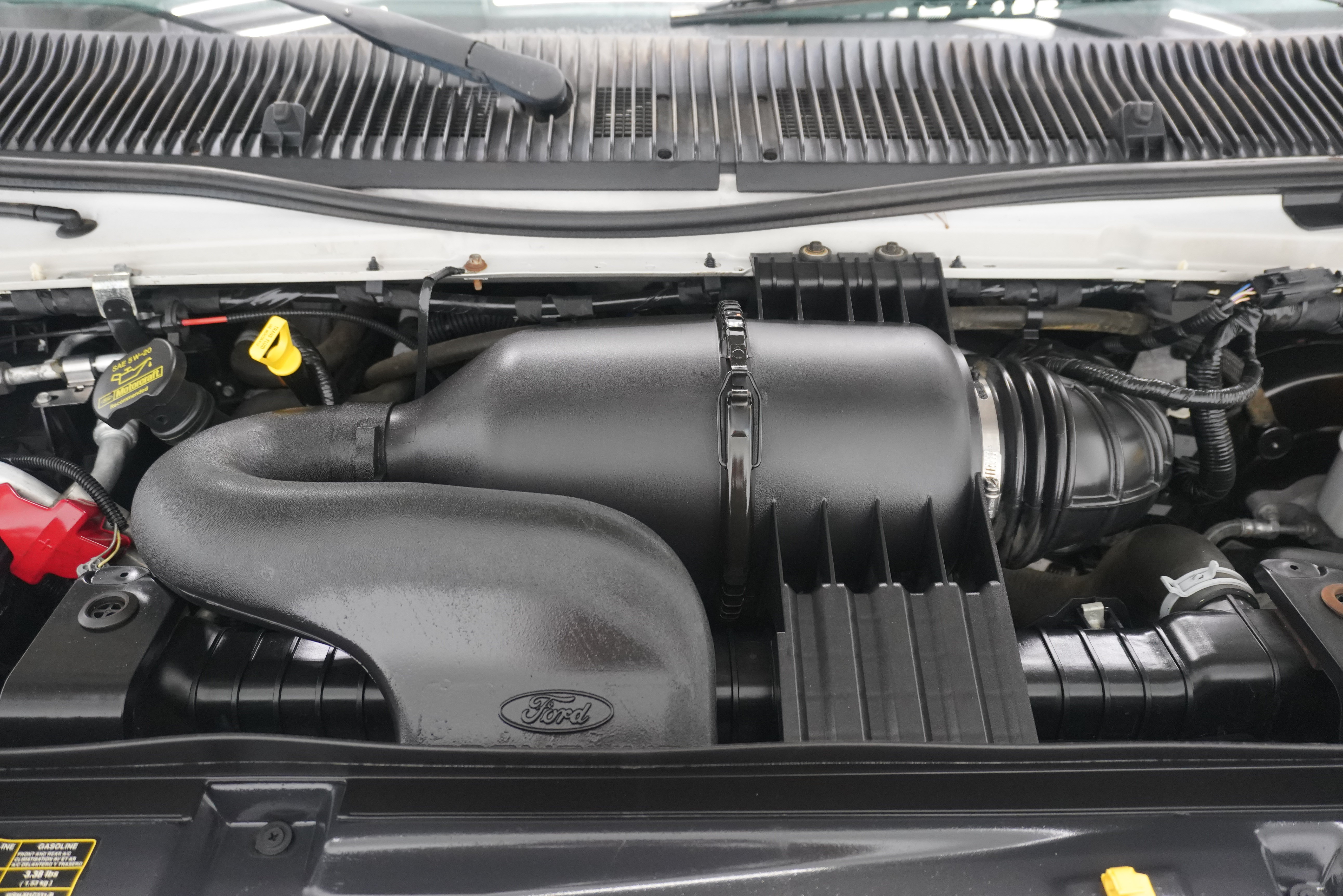 Used 2014 Ford E-350 and Econoline 350 XLT RWD image 19