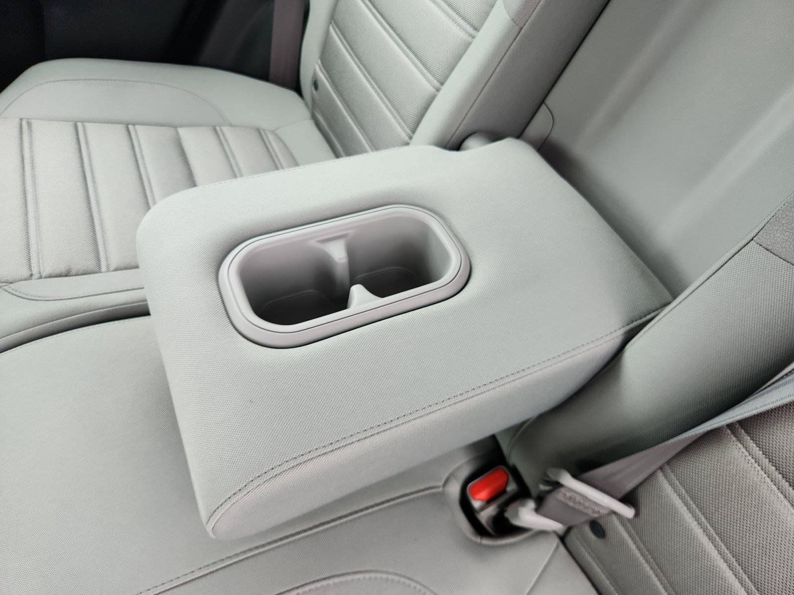 Used 2018 Honda CR-V LX image 12