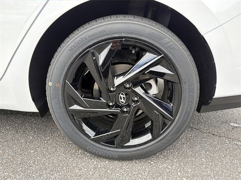 New 2026 Hyundai Elantra Sport image 29